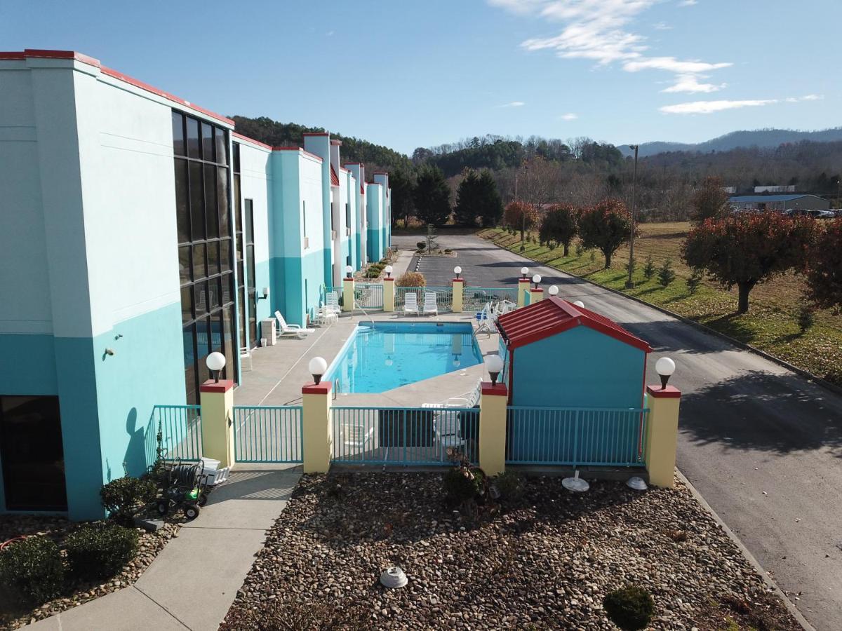 Econo Lodge Newport Exteriér fotografie