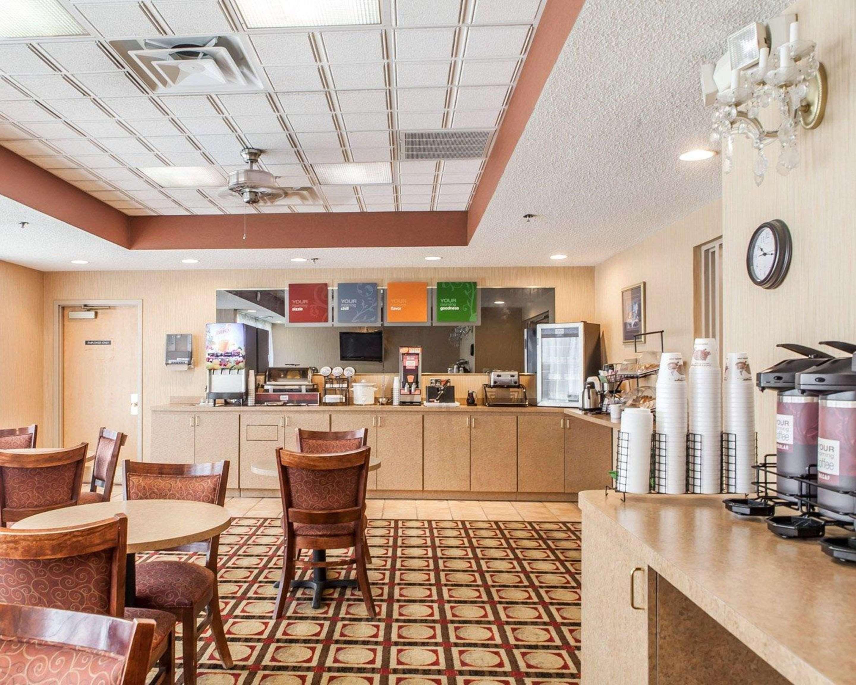 Econo Lodge Newport Exteriér fotografie