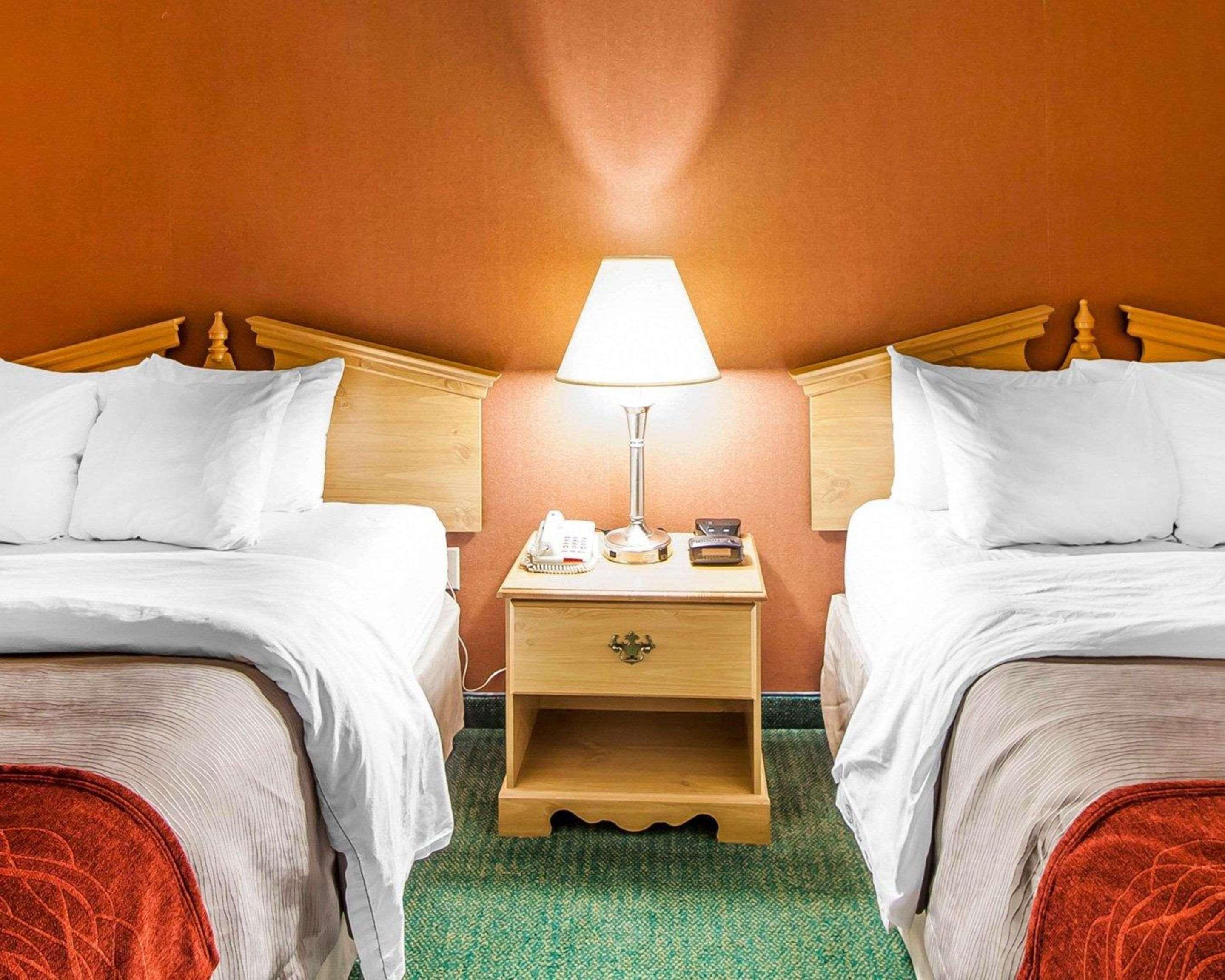 Econo Lodge Newport Exteriér fotografie