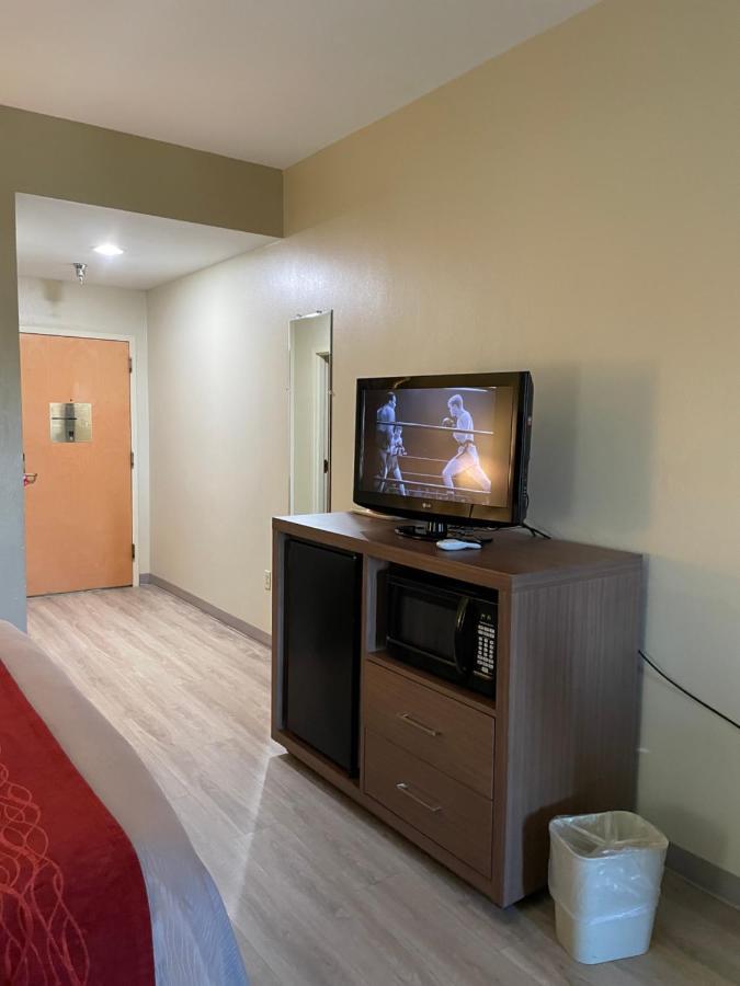 Econo Lodge Newport Exteriér fotografie
