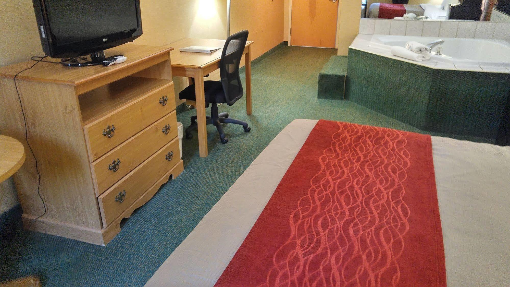 Econo Lodge Newport Exteriér fotografie