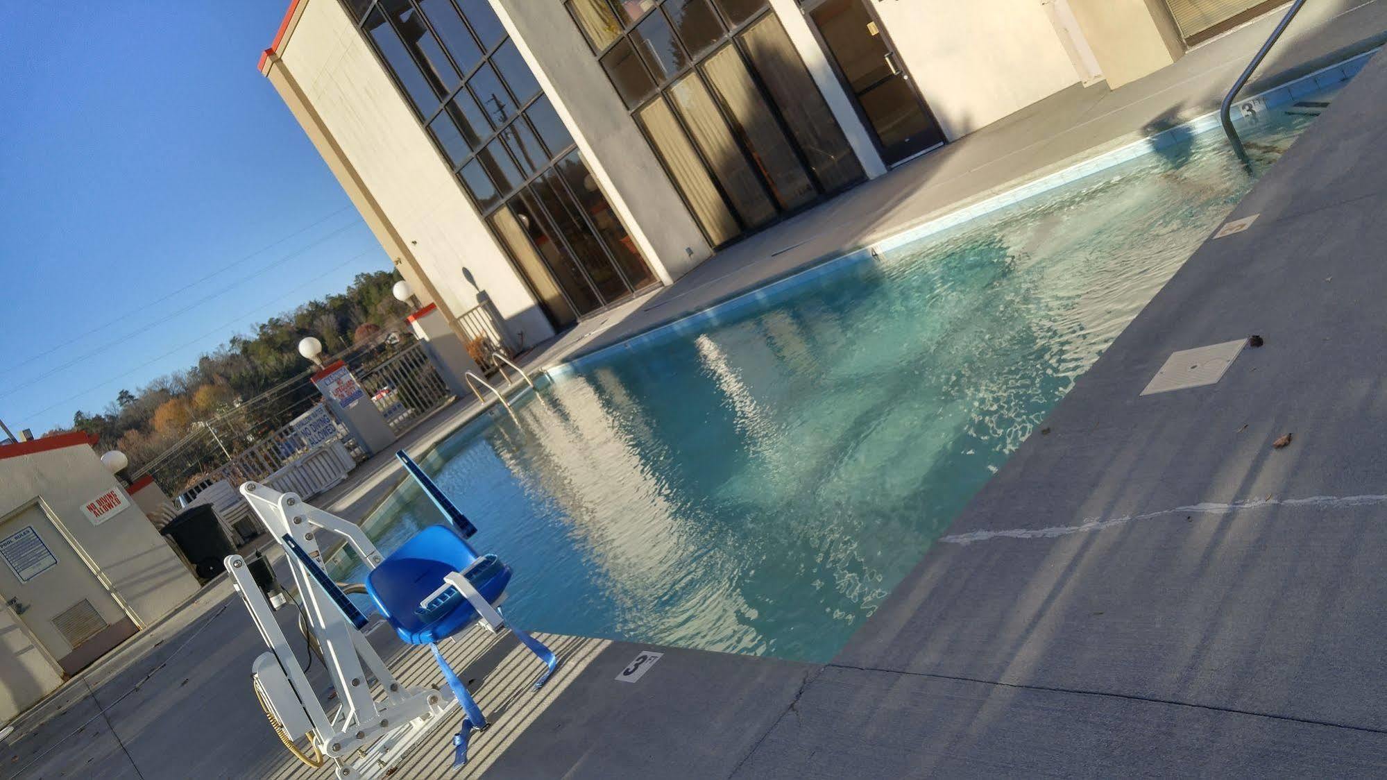 Econo Lodge Newport Exteriér fotografie